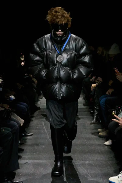 Look 54